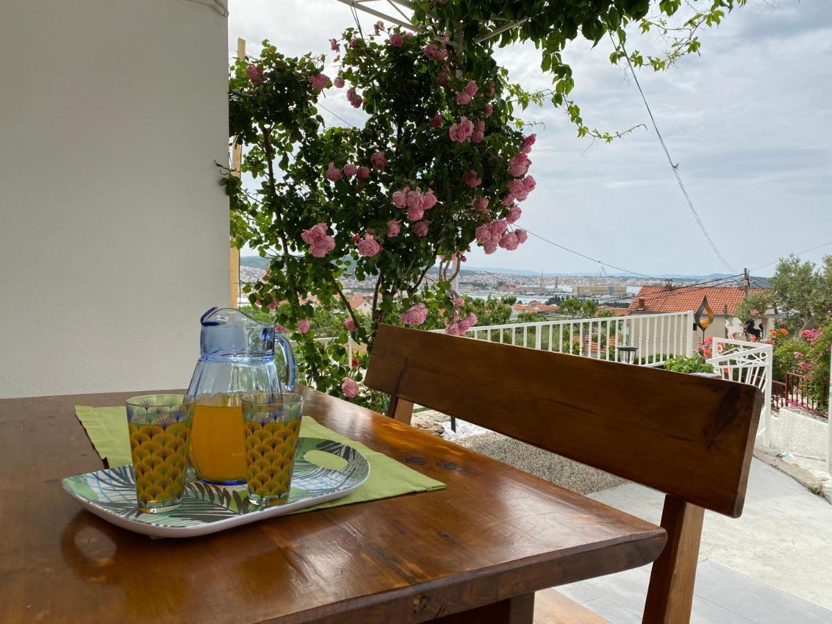 Apartment Carmen Trogir Extérieur photo