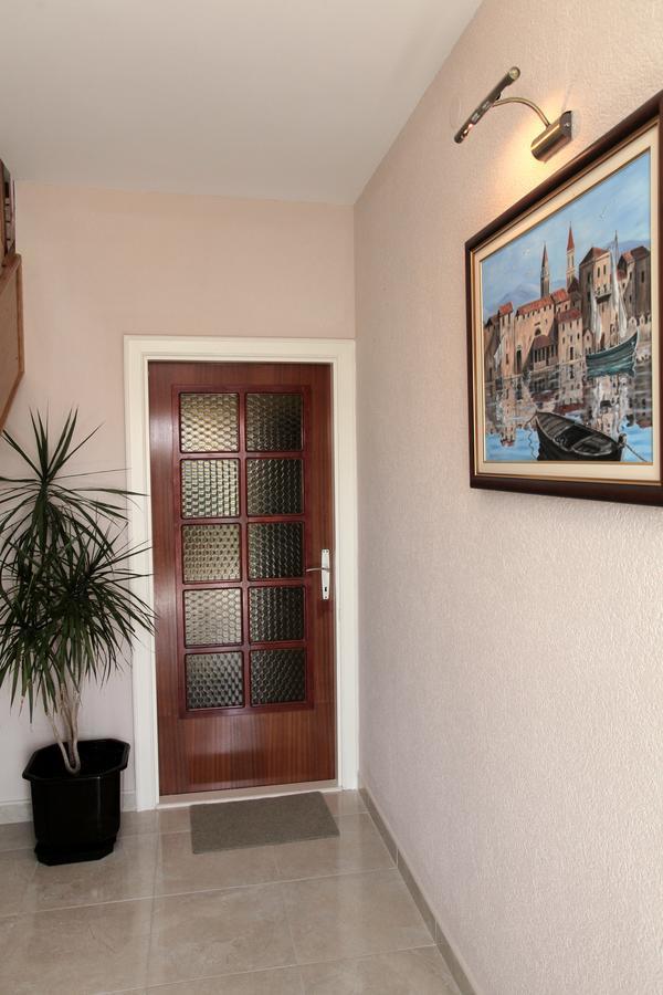 Apartment Carmen Trogir Extérieur photo