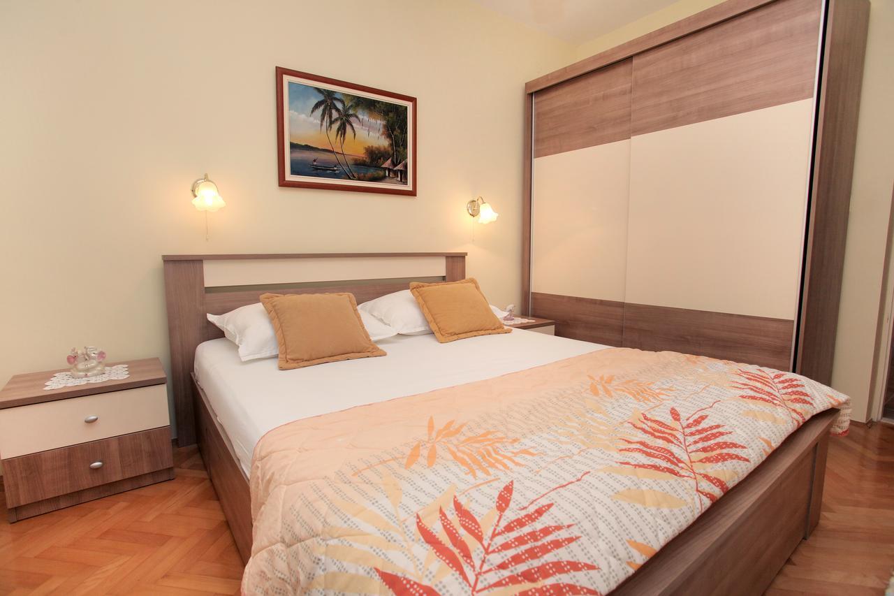 Apartment Carmen Trogir Extérieur photo